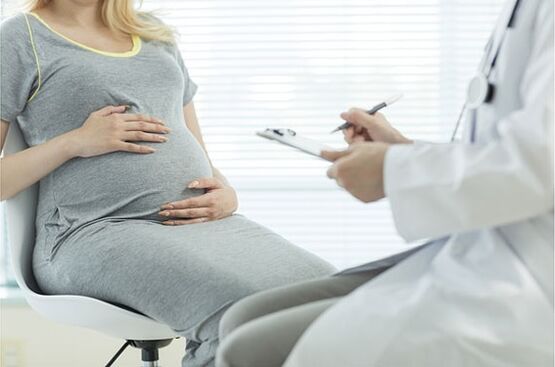 Lekarze nie zalecają usuwania brodawczaków kobietom w ciąży